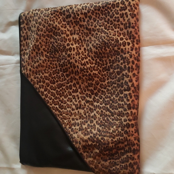 LIZA GANZ CLUCH - Picture 1 of 7